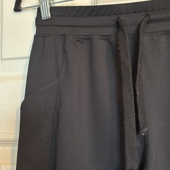 Fabletics women’s black high waist scrub jogger pants size XS - Picture 4 of 9